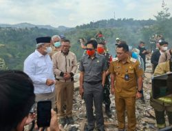 Diduga Jadi Tempat Pembuangan Sampah Ilegal, Lahan Terbakar di Ciumbuleuit Ditutup