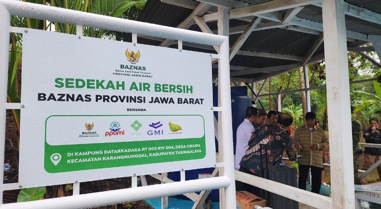 BAZNAS Jabar Resmikan Pipanisasi Air Bersih di Tasikmalaya, Warga Desa Cikupa Kini Nikmati Akses Air Bersih
