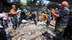 Benahi Trotoar dan Drainase Kiaracondong, Farhan Tegaskan PKL Wajib Tertib Aturan