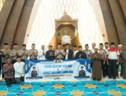 Kapolda Jabar Irjen Pol Hengki Pimpin Safari Shalat Jumat di Masjid Raya Al-Jabbar